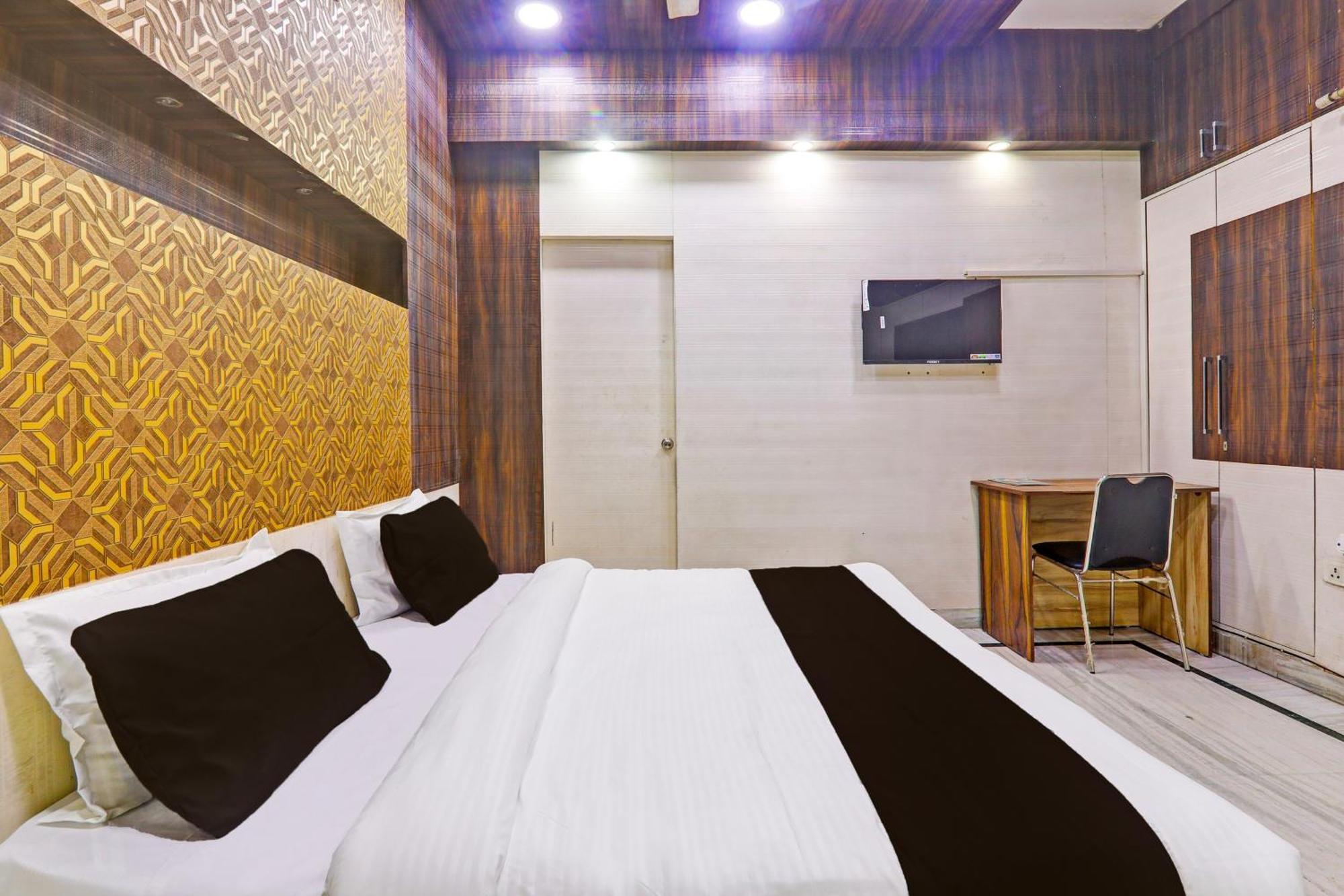 Hotel O S&R Haven Bhairaun Ghāt Buitenkant foto
